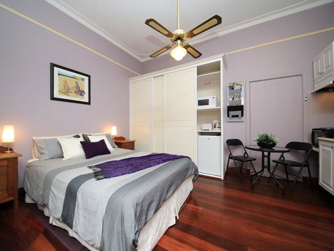Dawson Accommodation - Hotel NSW 0