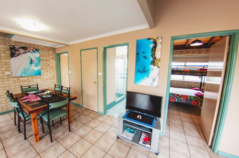 Esperance Foreshore Apartments - Hotel NSW 3