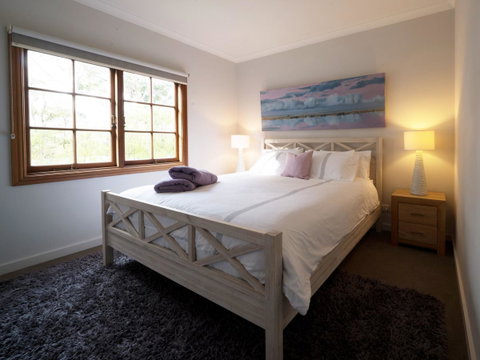 The Farmhouse - Hotel NSW 9