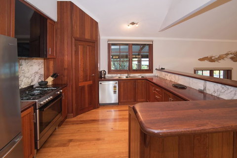 The Farmhouse - Hotel NSW 22