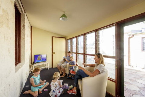 Fremantle Colonial Cottages - Hotel NSW 13