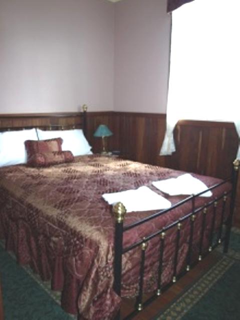 Pemberton Old Picture Theatre Holiday Apartments - Hotel NSW 16