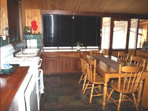 Pemberton Old Picture Theatre Holiday Apartments - Hotel NSW 7