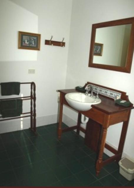 Pemberton Old Picture Theatre Holiday Apartments - Hotel NSW 13
