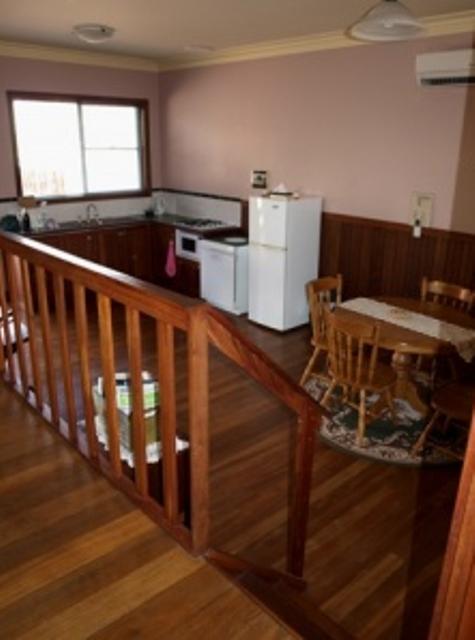 Pemberton Old Picture Theatre Holiday Apartments - Hotel NSW 20