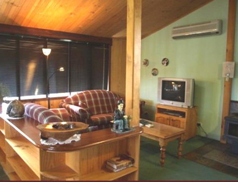 Pemberton Old Picture Theatre Holiday Apartments - Hotel NSW 15