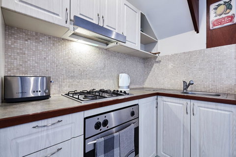 Fremantle Townhouse Unit 4 - Hotel NSW 7