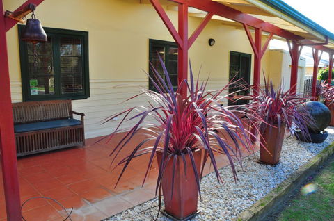 Busselton Guest House - Hotel NSW 3