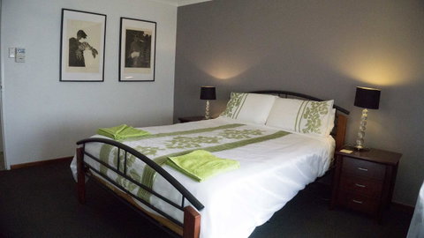 Relax, Bright & Airy Garden Villa - Hotel NSW 18