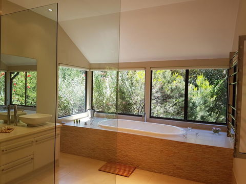 Jarrah Grove Forest Retreat - Hotel NSW 1