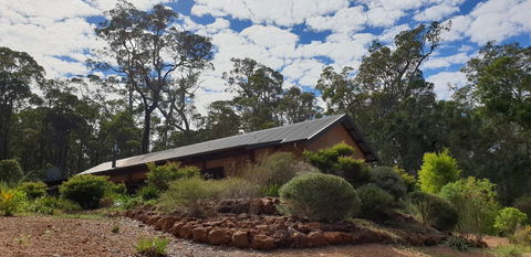 Jarrah Grove Forest Retreat - Hotel NSW 17