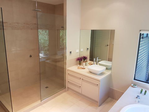 Jarrah Grove Forest Retreat - Hotel NSW 2