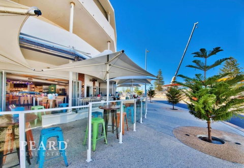 Scarborough Beach, Perth - Sun & Surf Villa - Hotel NSW 9