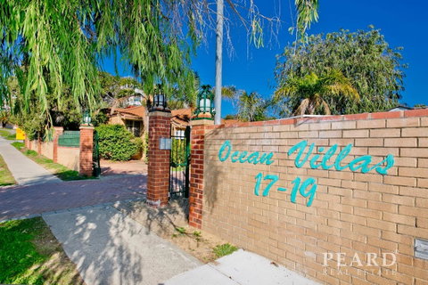 Scarborough Beach, Perth - Sun & Surf Villa - Hotel NSW 2