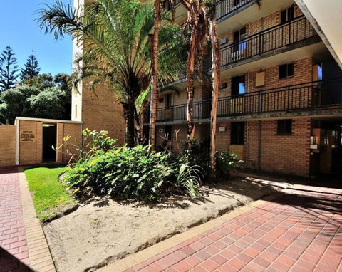 Cappuccino Delight - 1 Bedroom Central Fremantle Apartment - Hotel NSW 10