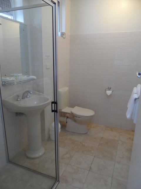 Clifton Motel & Grittleton Lodge - Hotel NSW 24