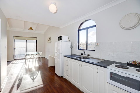 West Beach Lagoon 213 - Corner Unit! - Hotel NSW 8