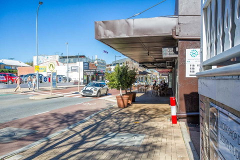 Fremantle Coastal Stay - 1 Bedroom Central Apartment - Hotel NSW 13