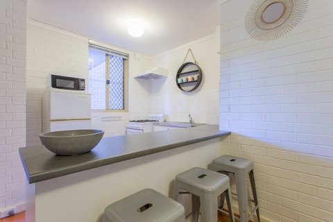 Fremantle Coastal Stay - 1 Bedroom Central Apartment - Hotel NSW 8