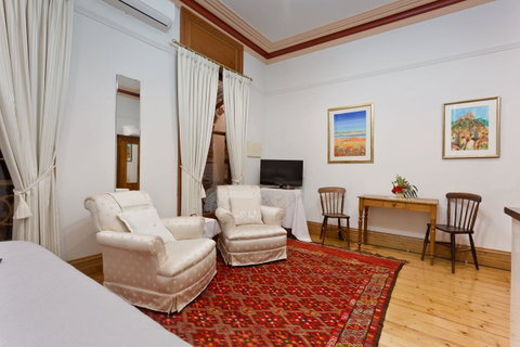 Annie's Victorian Terrace Accommodation Fremantle - Hotel NSW 5