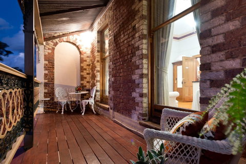 Annie's Victorian Terrace Accommodation Fremantle - Hotel NSW 7