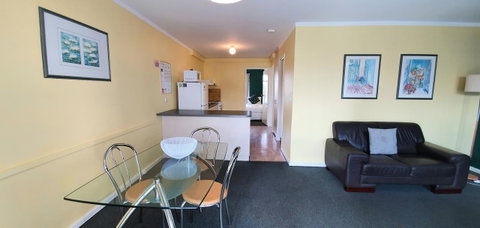 West Beach Lagoon 109 â€“ Amazing Location! - Hotel NSW 3