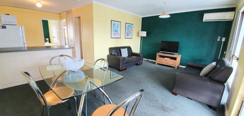 West Beach Lagoon 109 â€“ Amazing Location! - Hotel NSW 4