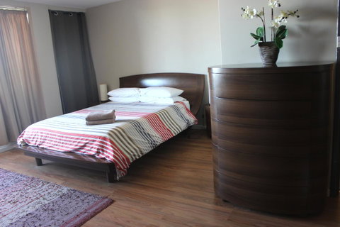 Studio 204 With Harbour, Ocean And Sunset Views From The Balcony - Hotel NSW 16
