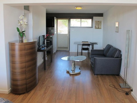 Studio 204 With Harbour, Ocean And Sunset Views From The Balcony - Hotel NSW 3