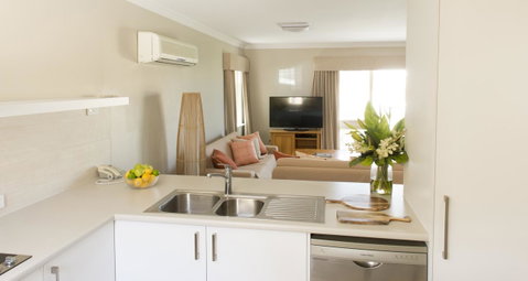 The Marina Hotel - Mindarie - Hotel NSW 24