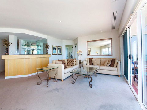 Beachfront Penthouse & Huge Terrace - Hotel NSW 5