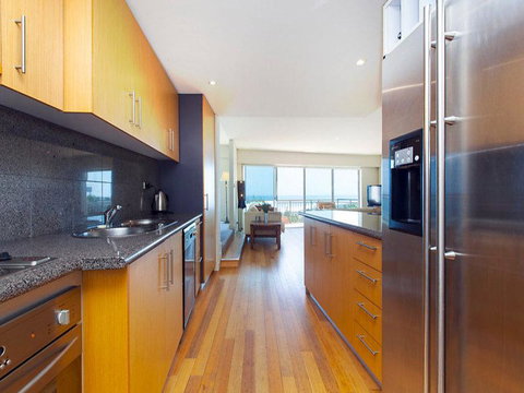 Beachfront Penthouse & Huge Terrace - Hotel NSW 3