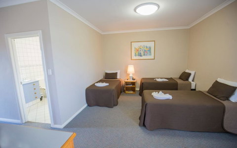 Esplanade Hotel Busselton - Hotel NSW 21