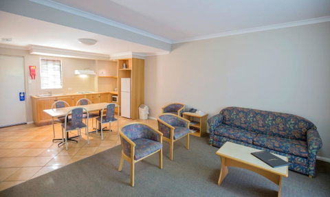 Esplanade Hotel Busselton - Hotel NSW 6
