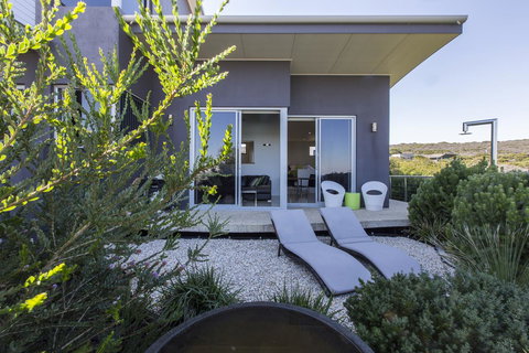 Aquatic Visions - Hotel NSW 15