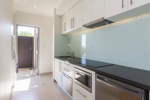 Aquatic Visions - Hotel NSW 20