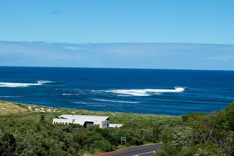 Aquatic Visions - Hotel NSW 1