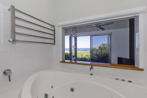 Aquatic Visions - Hotel NSW 5