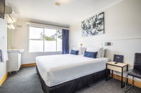 Book Derwent Park Accommodation Vacations Hotel NSW Hotel NSW