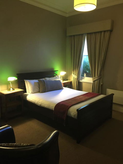 Clydesdale Manor - Hotel NSW 9