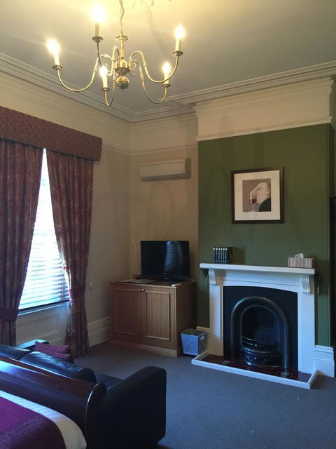 Clydesdale Manor - Hotel NSW 15