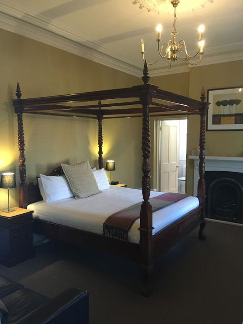 Clydesdale Manor - Hotel NSW 13