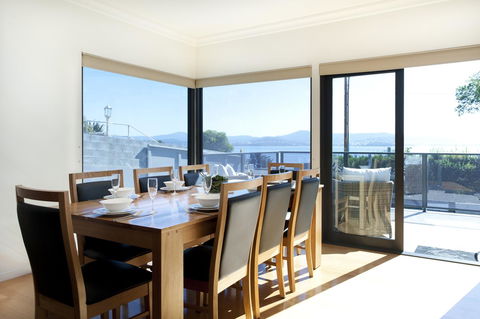 Sandy Bay Waterfront Home - Hotel NSW 31
