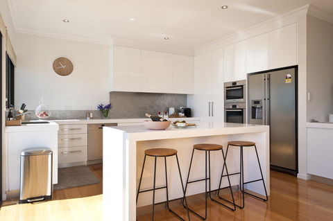 Sandy Bay Waterfront Home - Hotel NSW 10