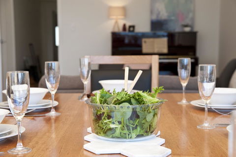 Sandy Bay Waterfront Home - Hotel NSW 18