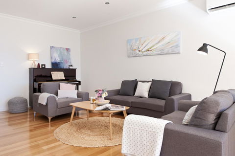 Sandy Bay Waterfront Home - Hotel NSW 37