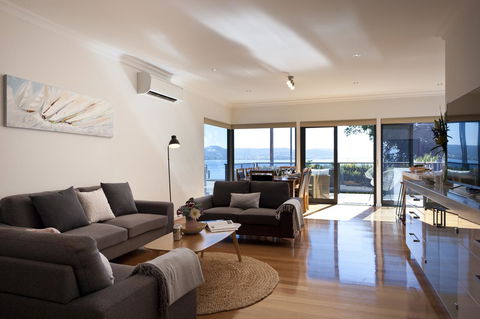 Sandy Bay Waterfront Home - Hotel NSW 29