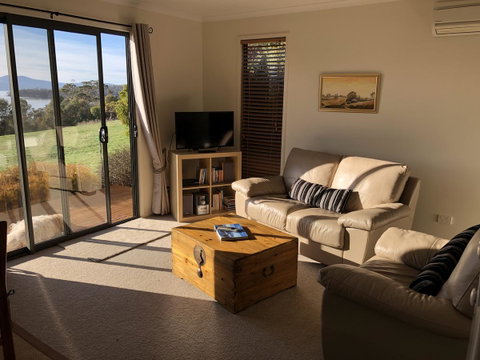 Convict Beach House - Hotel NSW 10