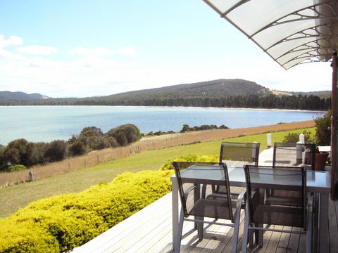 The Boat Shed - Hotel NSW 3