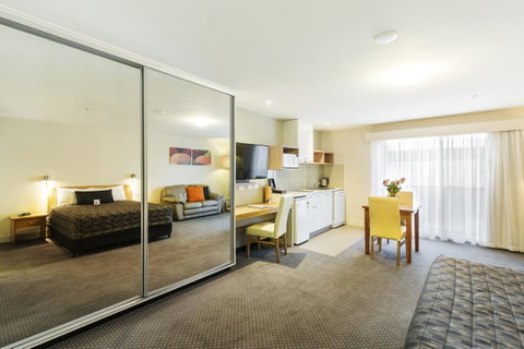 The Old Woolstore Apartment Hotel - Hotel NSW 21